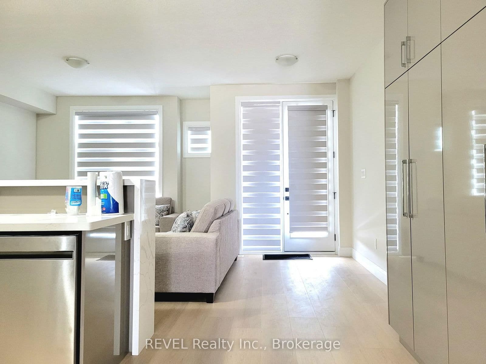 Att/Row/Townhouse at 38 Keystone Trail, Welland, ON - Photo 4 - RE/MAX Garden City Realty