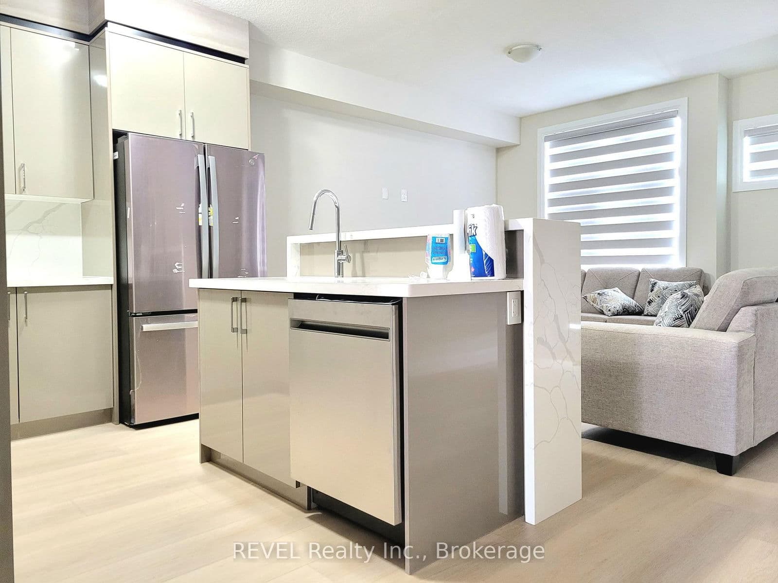 Att/Row/Townhouse at 38 Keystone Trail, Welland, ON - Photo 5 - RE/MAX Garden City Realty