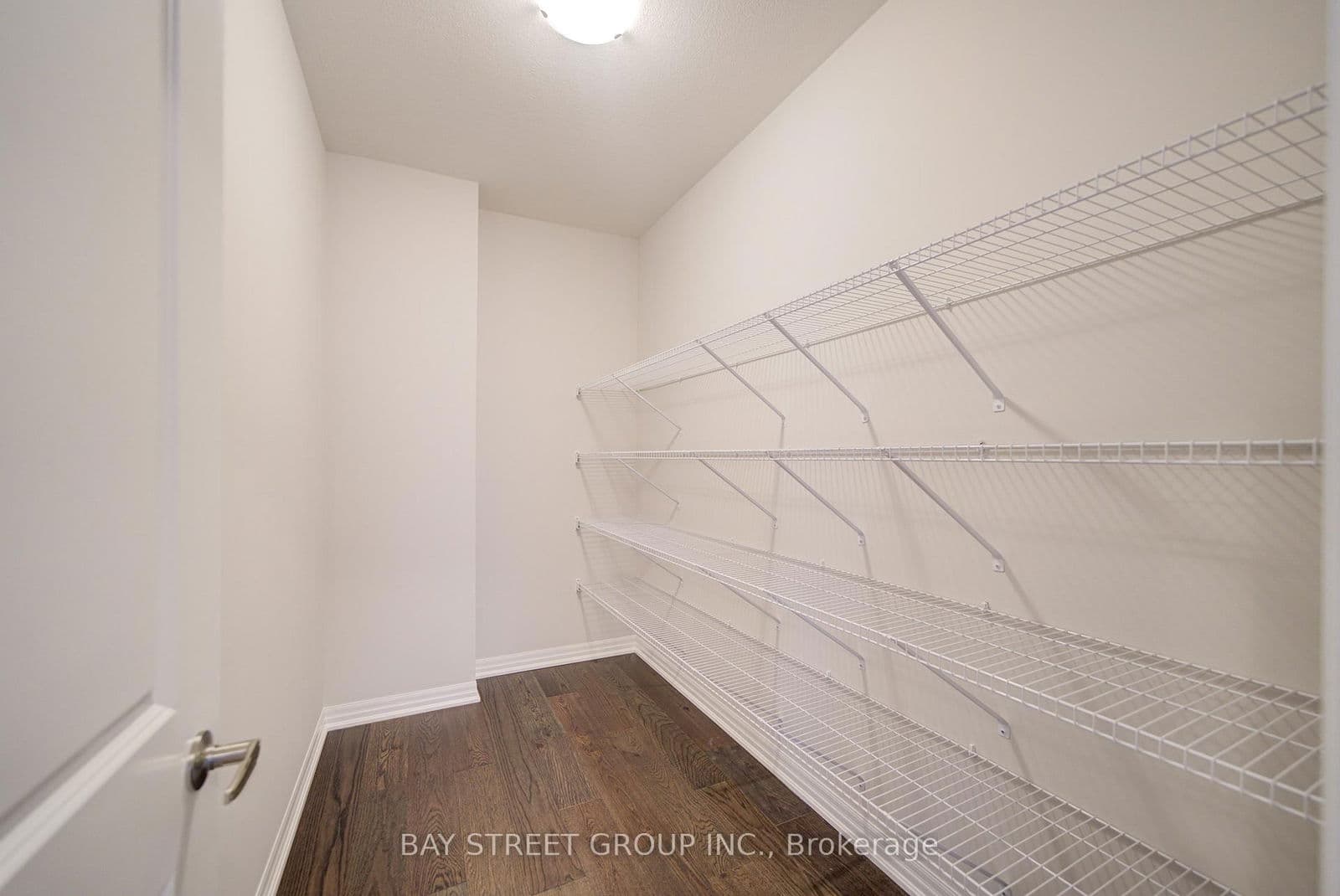 Detached at 39 Meadowlark Drive, Port Colborne, ON - Photo 11 - RE/MAX Garden City Realty