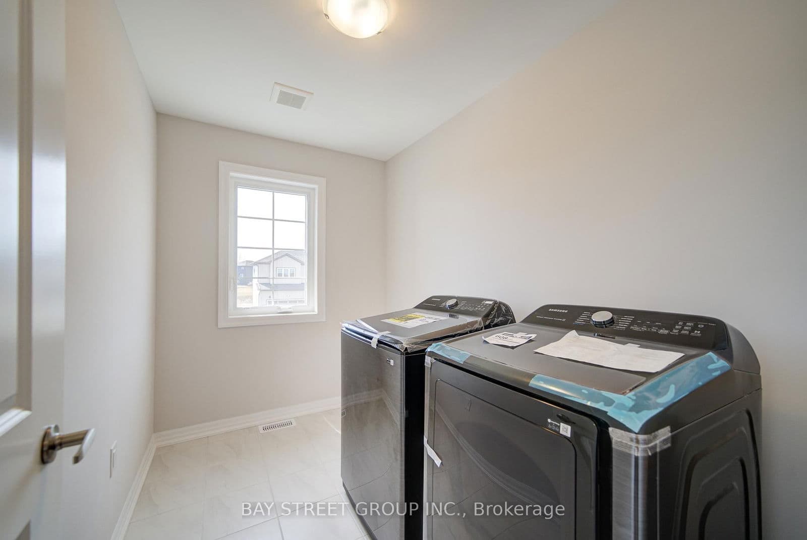 Detached at 39 Meadowlark Drive, Port Colborne, ON - Photo 14 - RE/MAX Garden City Realty