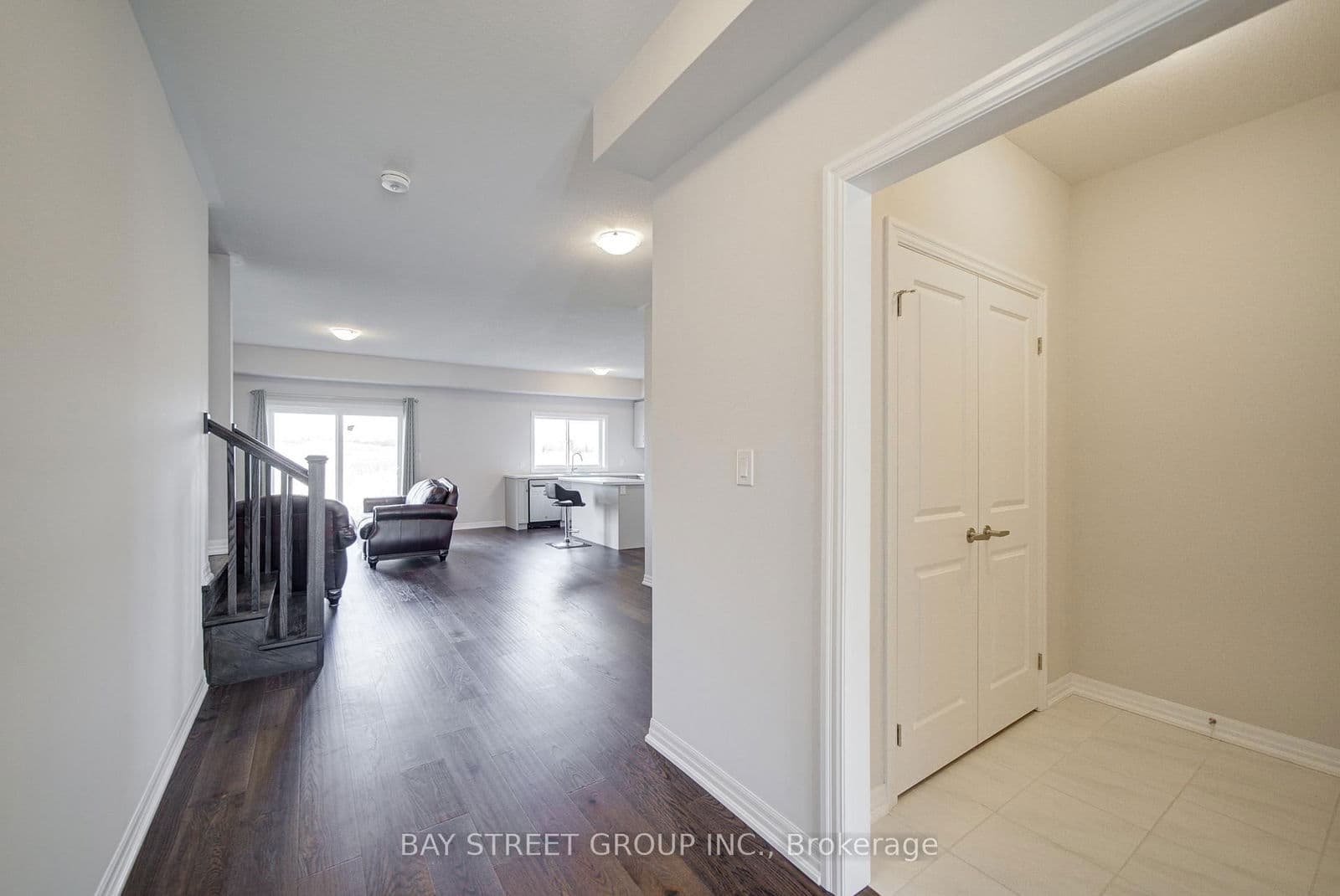 Detached at 39 Meadowlark Drive, Port Colborne, ON - Photo 6 - RE/MAX Garden City Realty