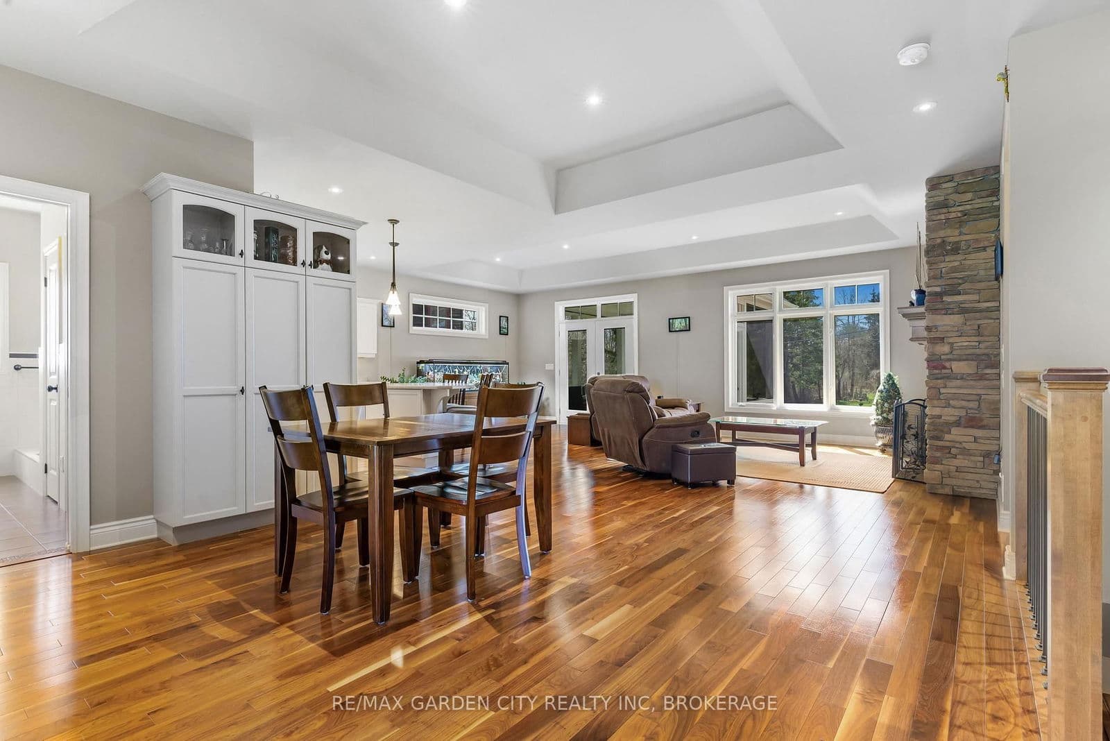 Detached at 3089 Niagara River Parkway, Fort Erie, ON - Photo 12 - RE/MAX Garden City Realty