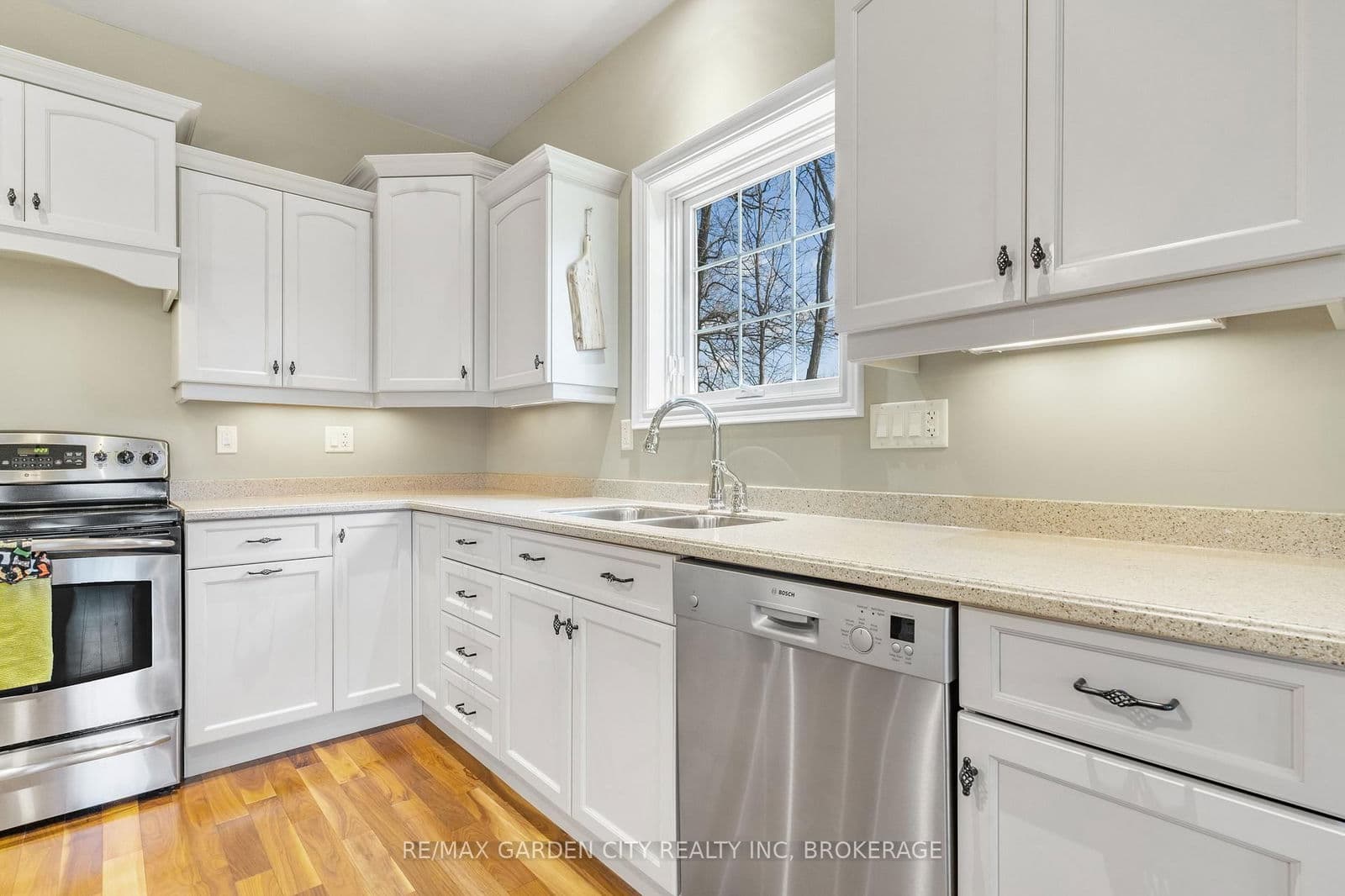 Detached at 3089 Niagara River Parkway, Fort Erie, ON - Photo 16 - RE/MAX Garden City Realty