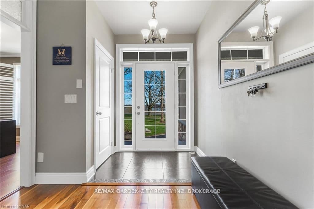 Detached at 3089 Niagara River Parkway, Fort Erie, ON - Photo 5 - RE/MAX Garden City Realty