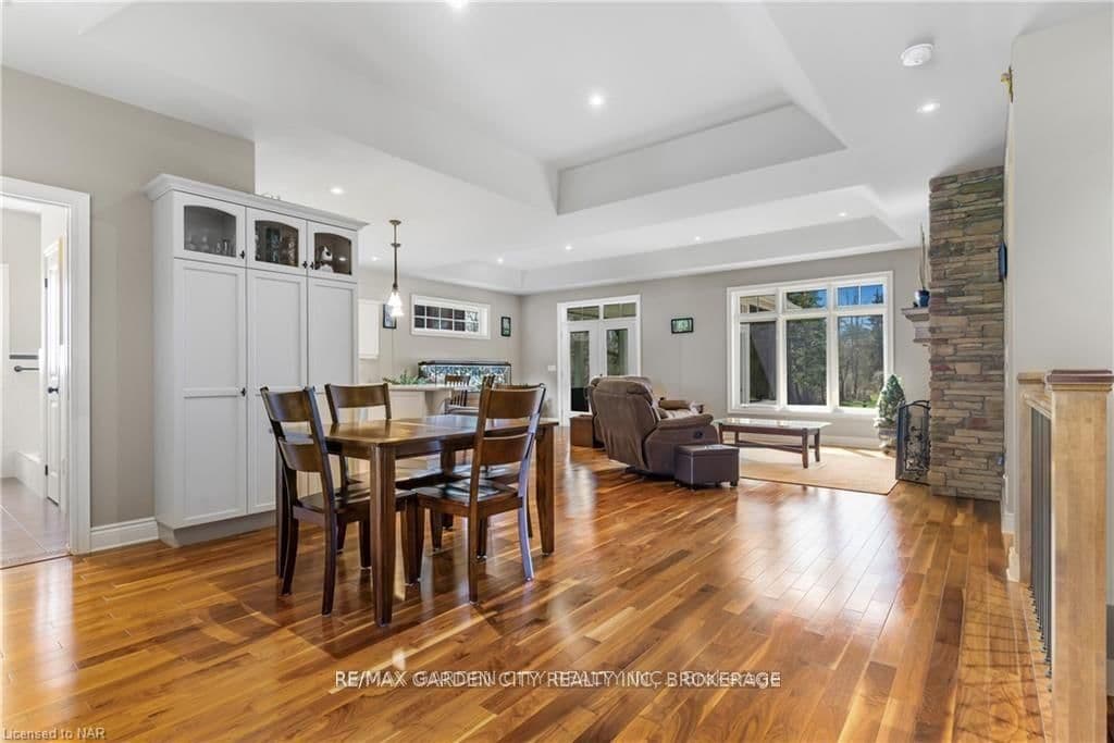 Detached at 3089 Niagara River Parkway, Fort Erie, ON - Photo 9 - RE/MAX Garden City Realty