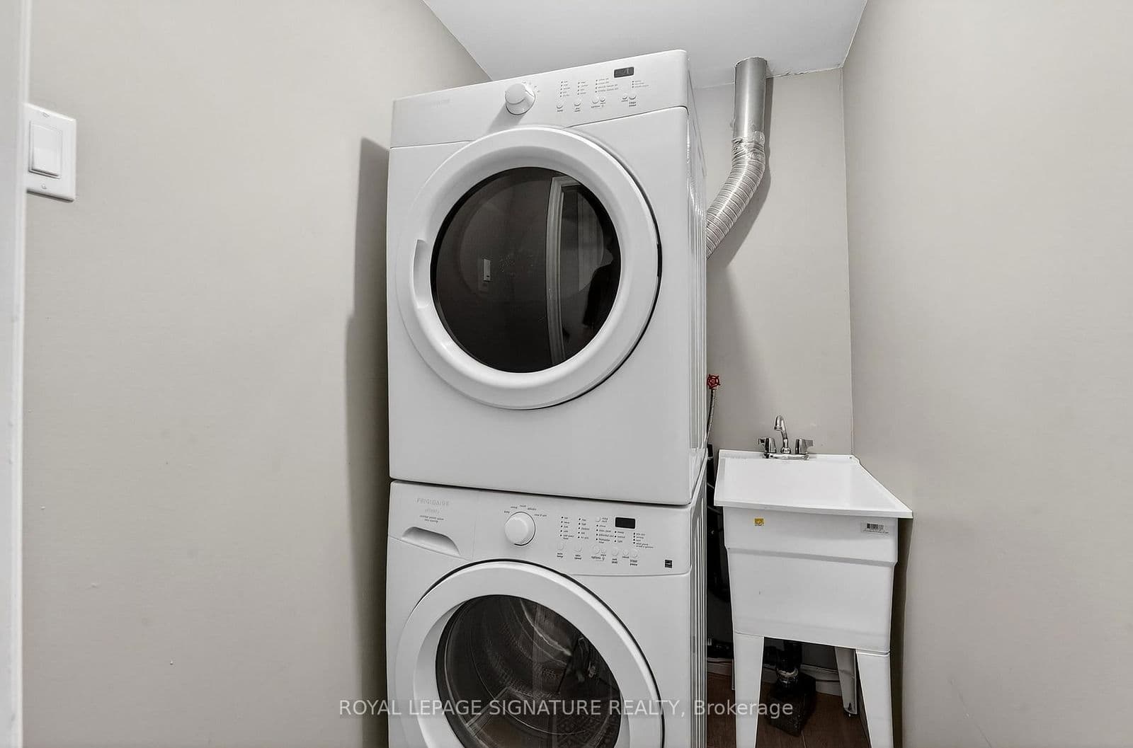 Detached at 55 BURNESS Drive, St. Catharines, ON - Photo 16 - RE/MAX Garden City Realty