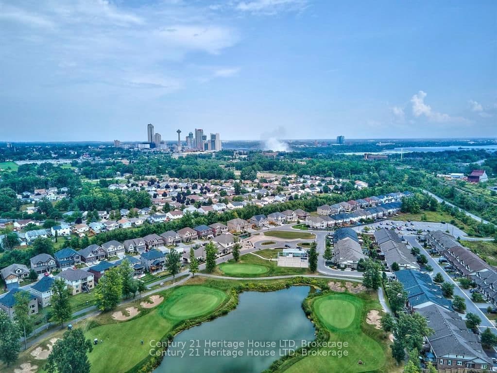 Condo Apartment at 1001- 7711 Green Vista Gate, Niagara Falls, ON - Photo 2 - RE/MAX Garden City Realty