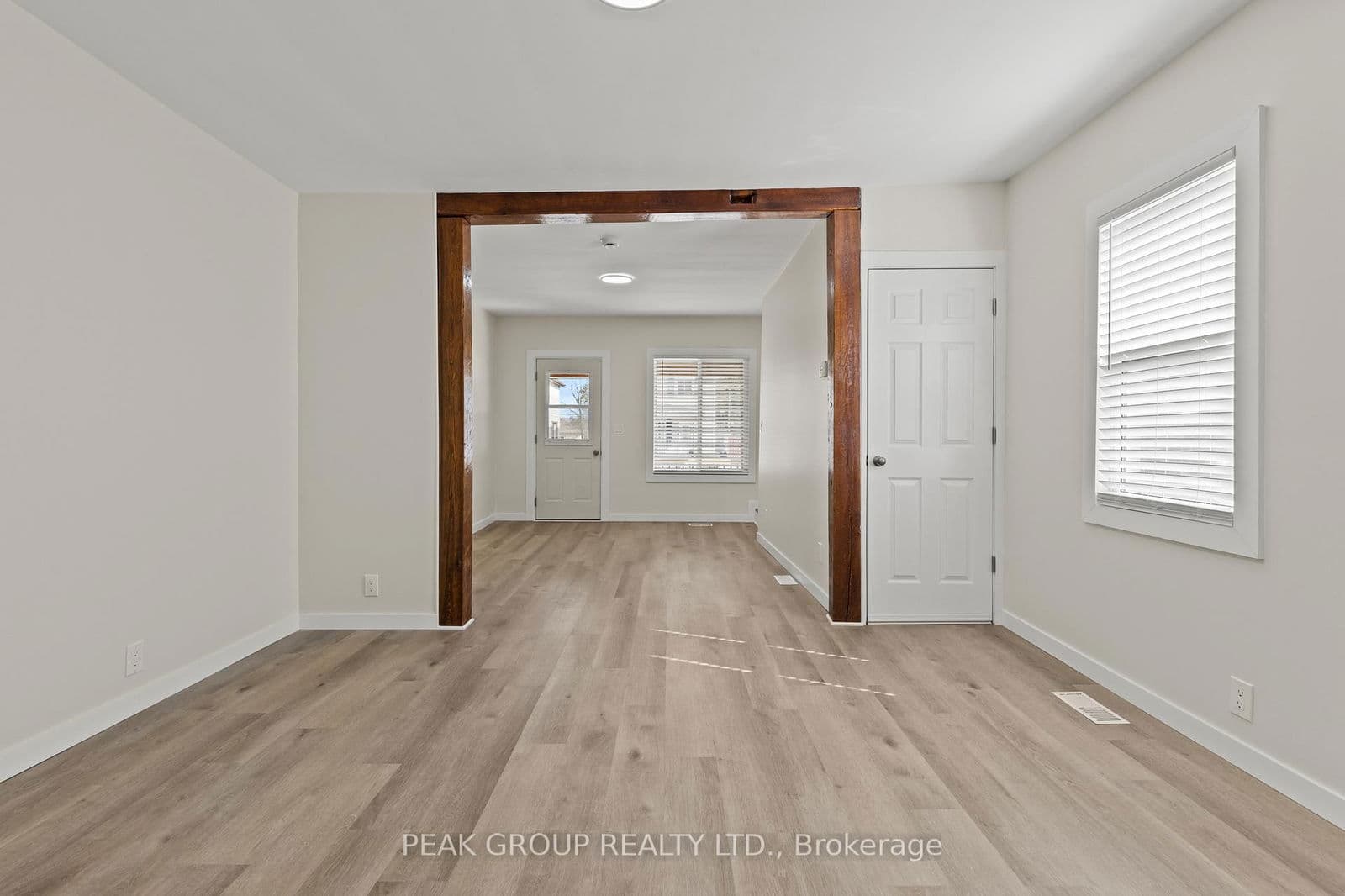 Semi-Detached at 214 Mitchell Street, Port Colborne, ON - Photo 10 - RE/MAX Garden City Realty