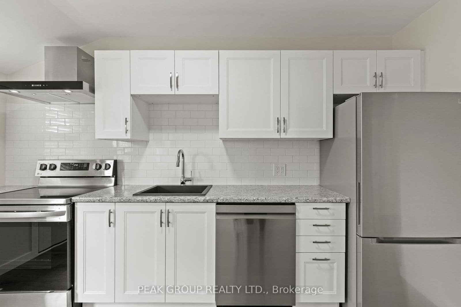 Semi-Detached at 214 Mitchell Street, Port Colborne, ON - Photo 15 - RE/MAX Garden City Realty