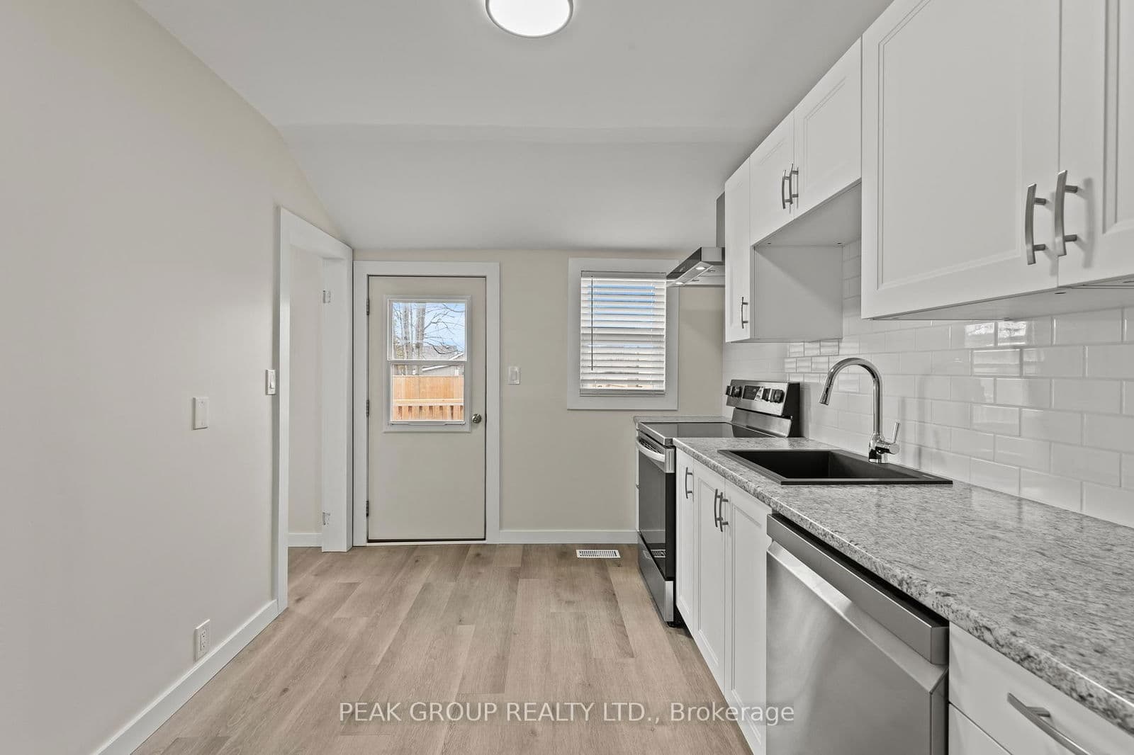 Semi-Detached at 214 Mitchell Street, Port Colborne, ON - Photo 17 - RE/MAX Garden City Realty