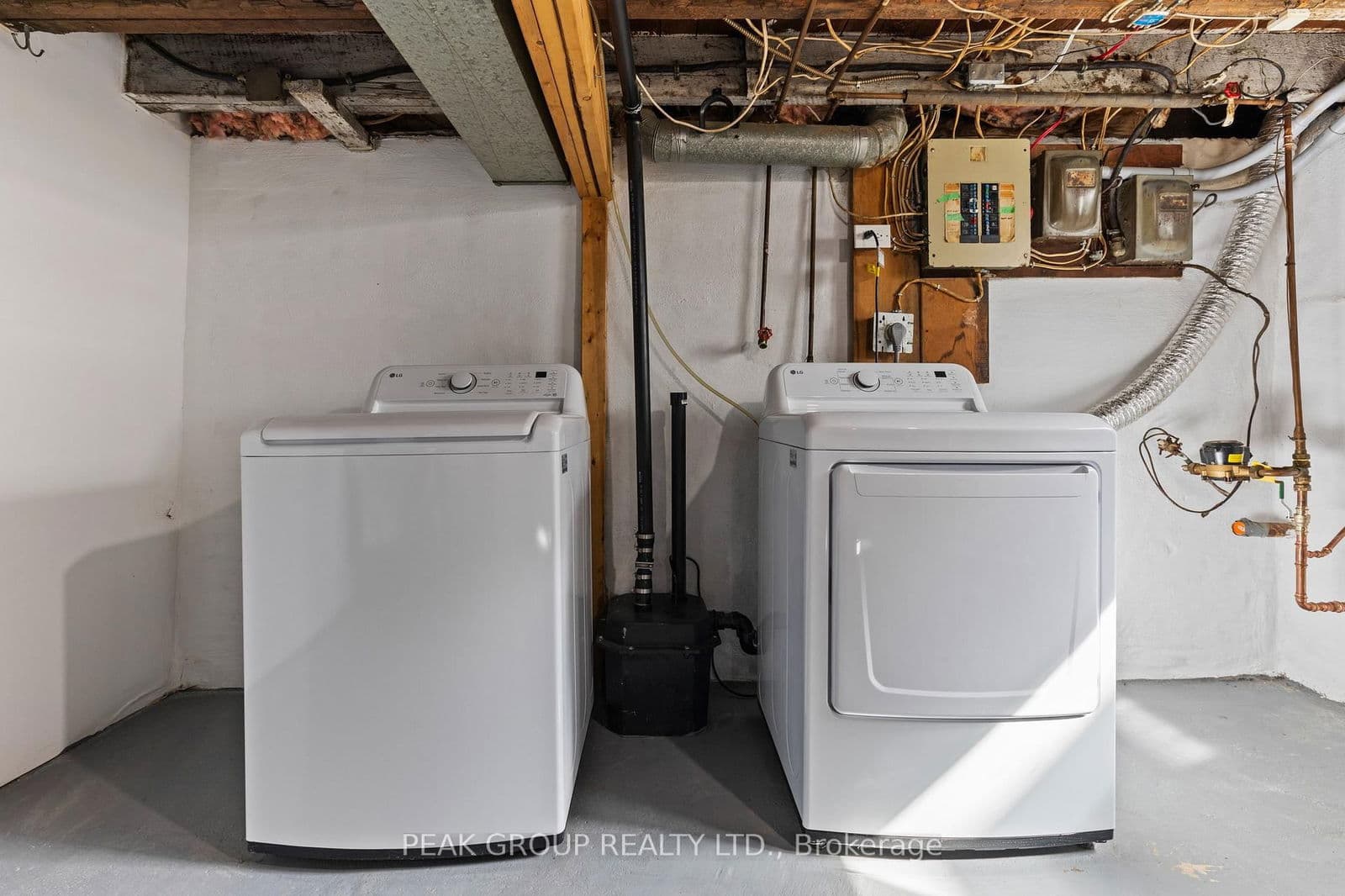 Semi-Detached at 214 Mitchell Street, Port Colborne, ON - Photo 25 - RE/MAX Garden City Realty