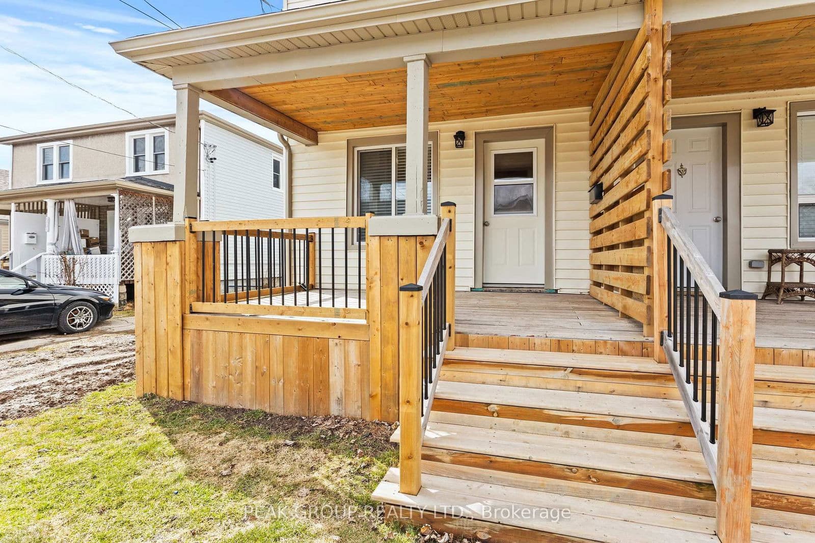 Semi-Detached at 214 Mitchell Street, Port Colborne, ON - Photo 4 - RE/MAX Garden City Realty