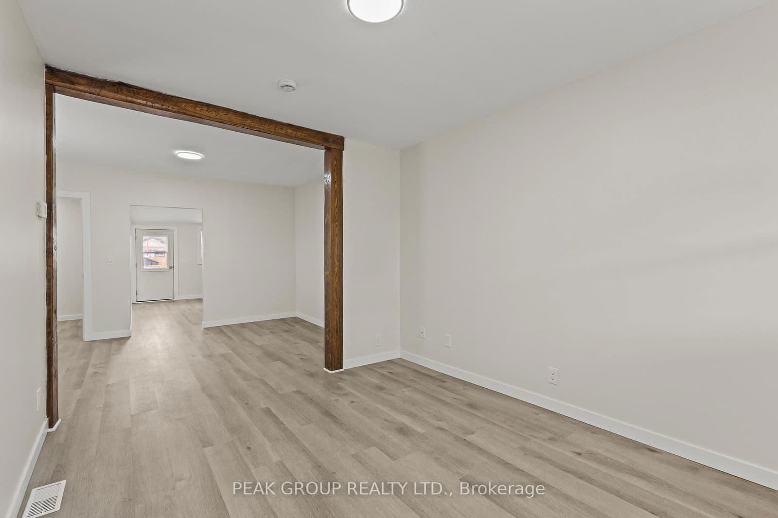 Semi-Detached at 214 Mitchell Street, Port Colborne, ON - Photo 9 - RE/MAX Garden City Realty