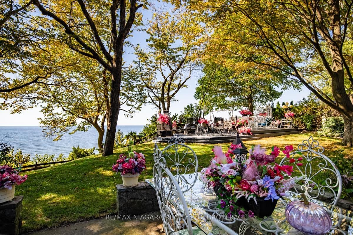 Detached at 735 Lakeshore Road, Port Colborne, ON - Photo 8 - RE/MAX Garden City Realty