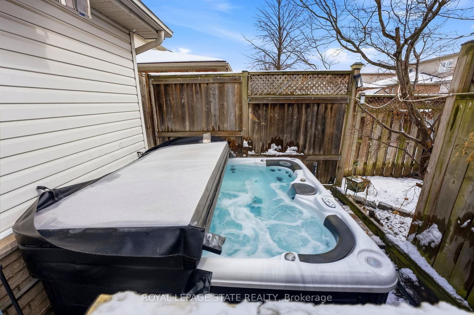 Detached at 64 Griffith Drive, Grimsby, ON - Photo 39 - RE/MAX Garden City Realty