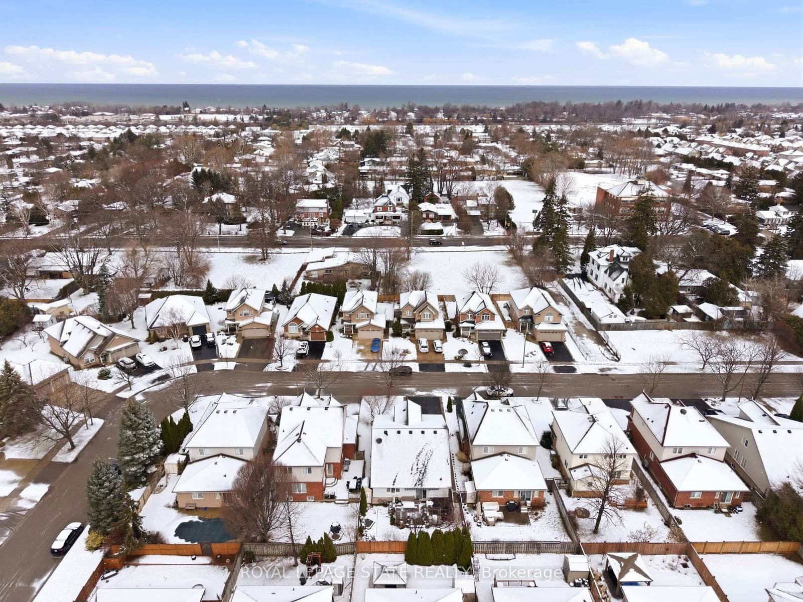 Detached at 64 Griffith Drive, Grimsby, ON - Photo 49 - RE/MAX Garden City Realty