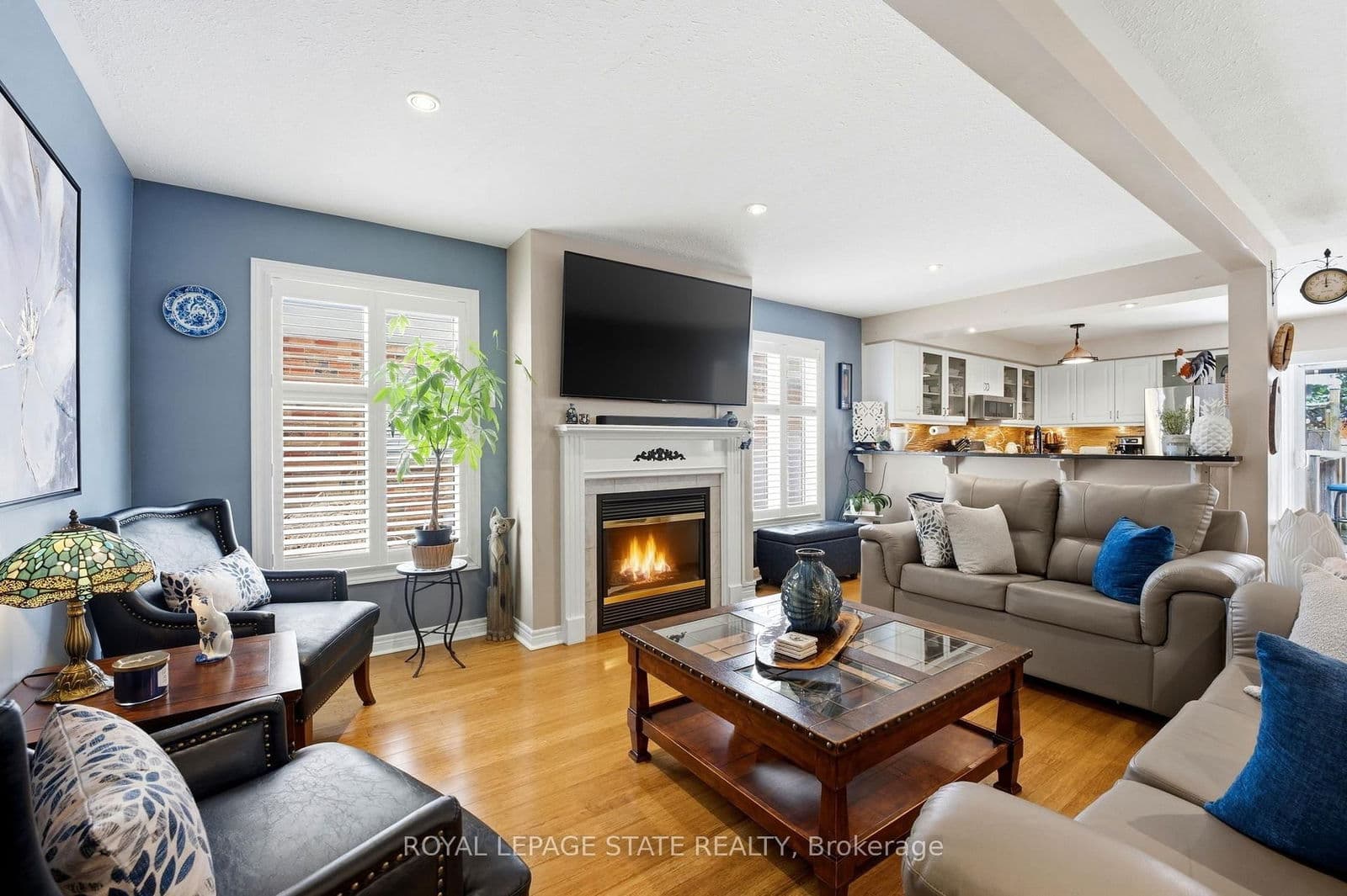 Detached at 64 Griffith Drive, Grimsby, ON - Photo 6 - RE/MAX Garden City Realty