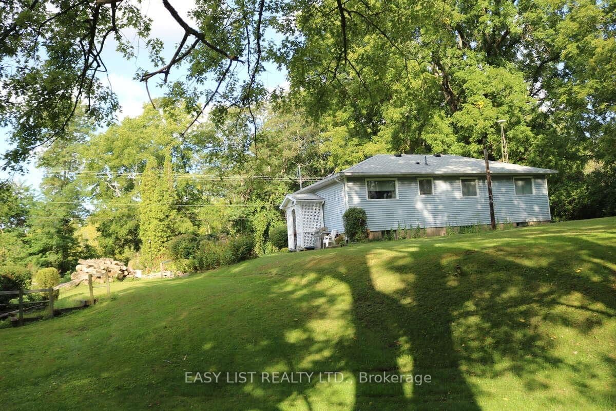 Rural Residential at 1109 Effingham Street, Pelham, ON - Photo 11 - RE/MAX Garden City Realty