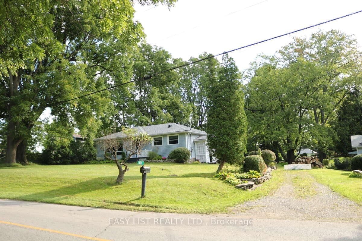 Rural Residential at 1109 Effingham Street, Pelham, ON - Photo 4 - RE/MAX Garden City Realty