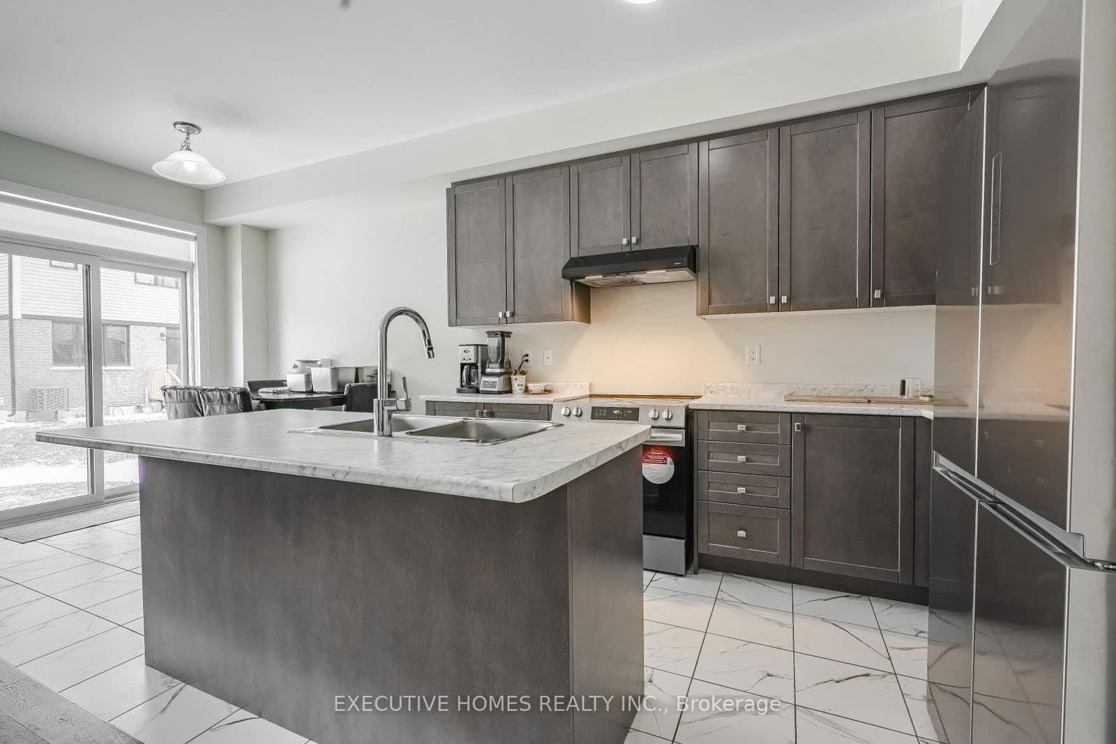 Detached at 16 Ever Sweet Way, Thorold, ON - Photo 13 - RE/MAX Garden City Realty