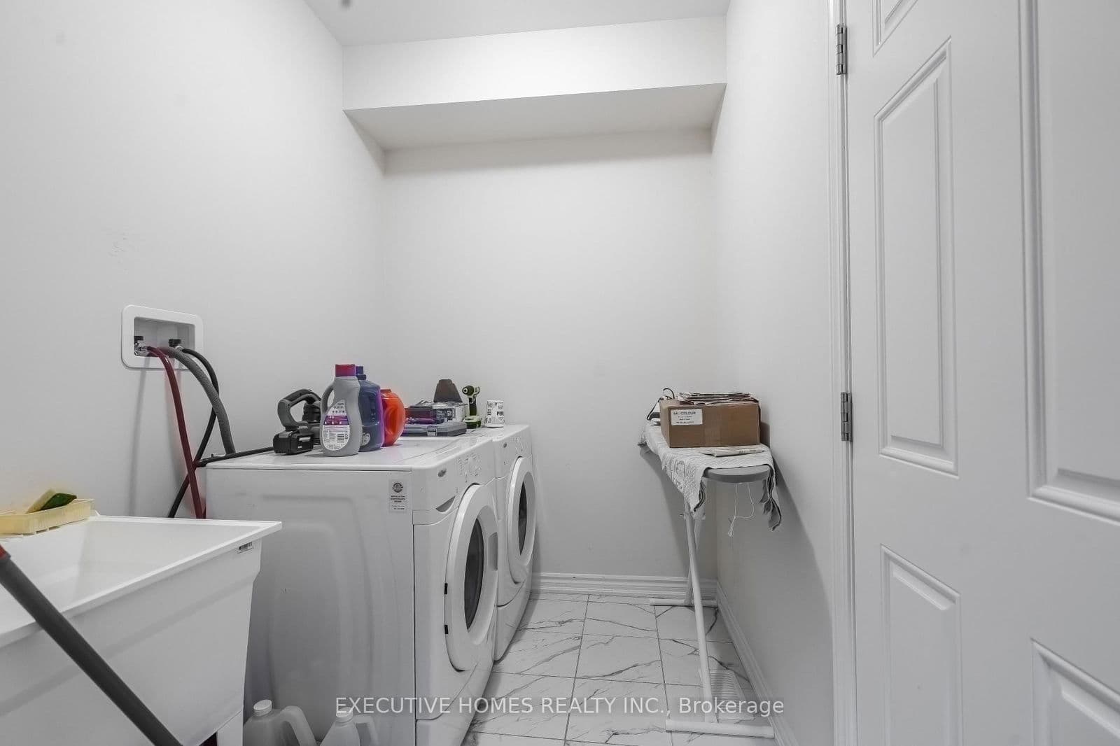 Detached at 16 Ever Sweet Way, Thorold, ON - Photo 15 - RE/MAX Garden City Realty