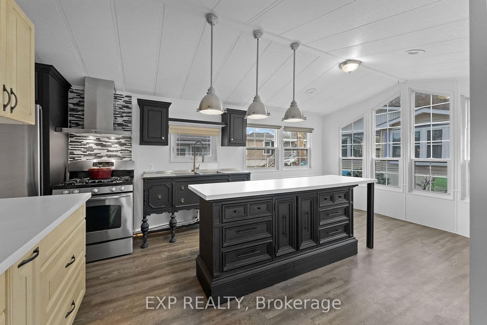 Modular Home at 428- 23 FOUR MILE CREEK Road, Niagara-on-the-Lake, ON - Photo 12 - RE/MAX Garden City Realty