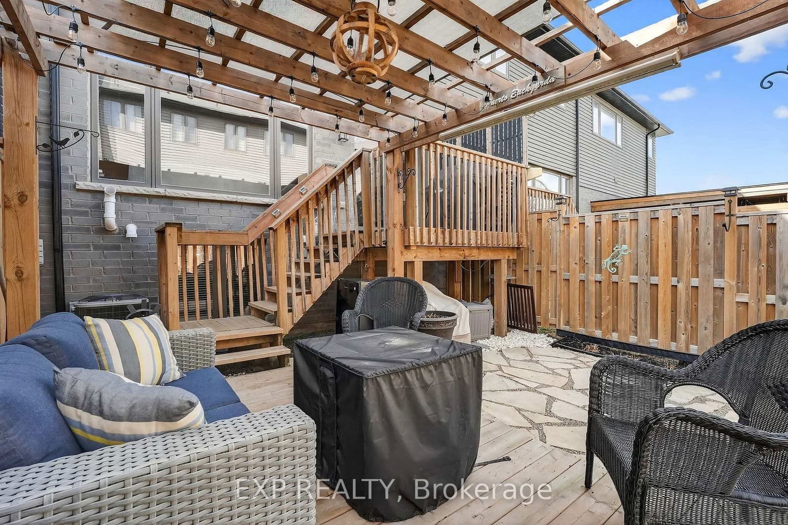 Att/Row/Townhouse at 4037 Crown Street, Lincoln, ON - Photo 35 - RE/MAX Garden City Realty