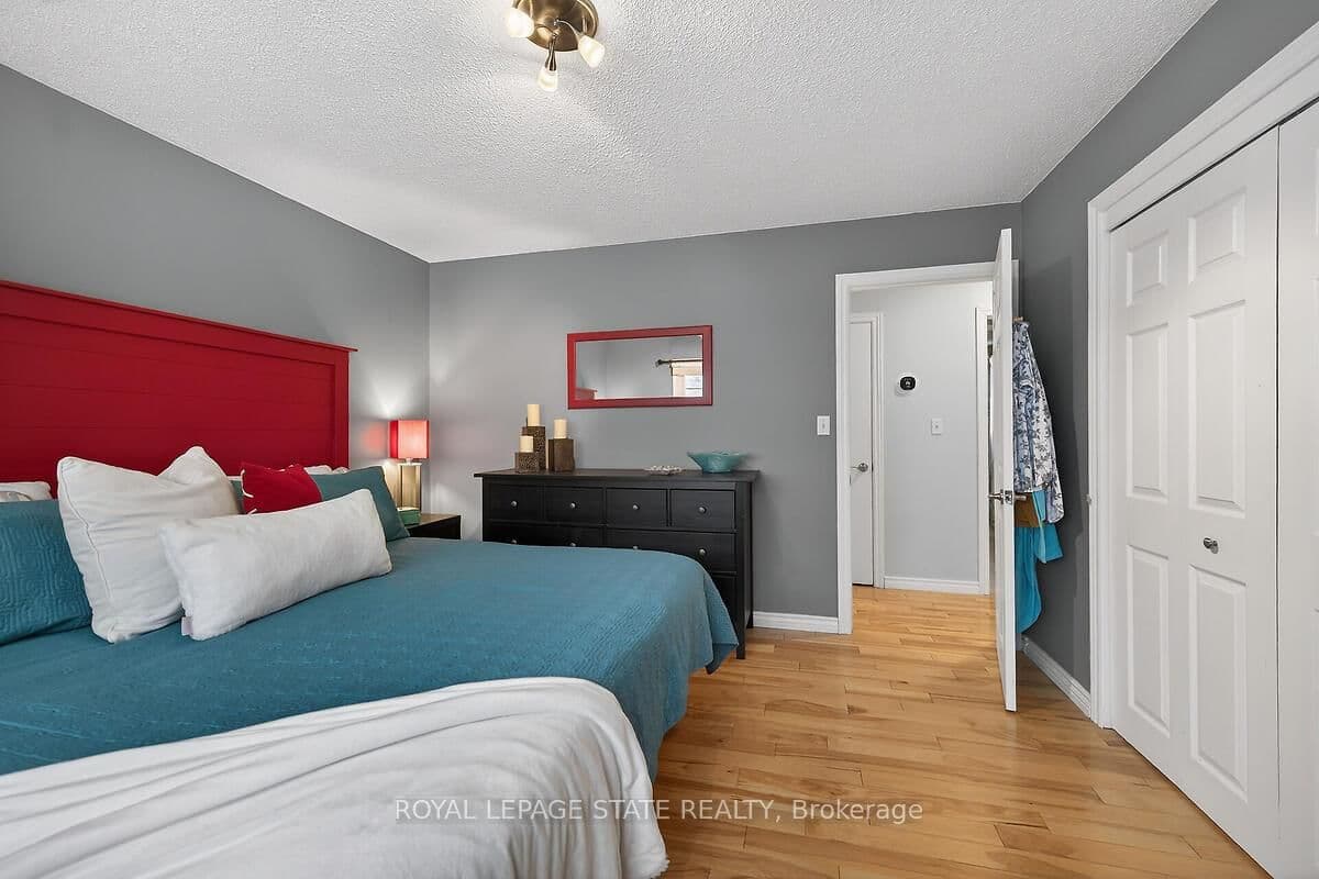 Detached at 33 Abraham Drive, St. Catharines, ON - Photo 17 - RE/MAX Garden City Realty