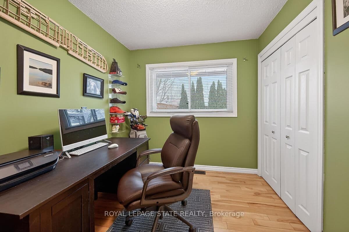 Detached at 33 Abraham Drive, St. Catharines, ON - Photo 22 - RE/MAX Garden City Realty