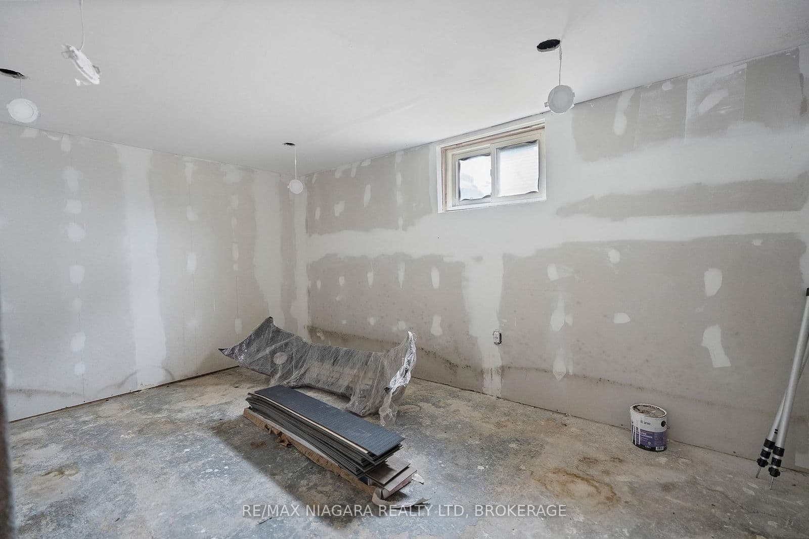 Detached at 71 Johnston Street, Port Colborne, ON - Photo 17 - RE/MAX Garden City Realty