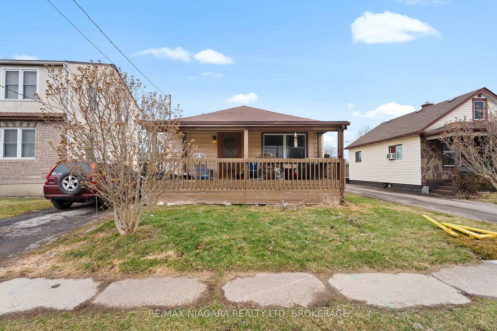Detached at 71 Johnston Street, Port Colborne, ON - Photo 2 - RE/MAX Garden City Realty