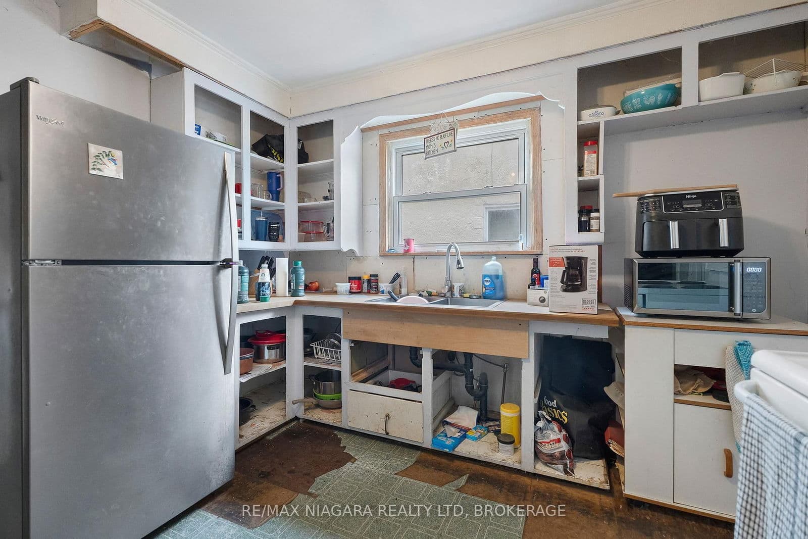 Detached at 71 Johnston Street, Port Colborne, ON - Photo 7 - RE/MAX Garden City Realty