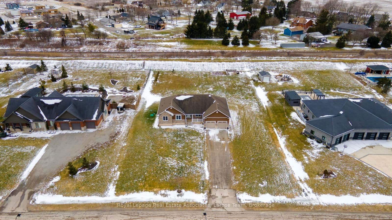 Detached at 5484 Attema Crescent, West Lincoln, ON - Photo 36 - RE/MAX Garden City Realty