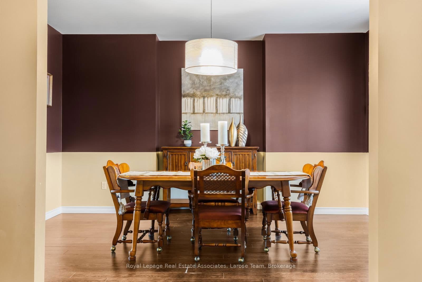 Detached at 5484 Attema Crescent, West Lincoln, ON - Photo 5 - RE/MAX Garden City Realty