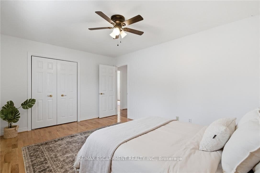 Detached at 12 Sumner Crescent, Grimsby, ON - Photo 34 - RE/MAX Garden City Realty