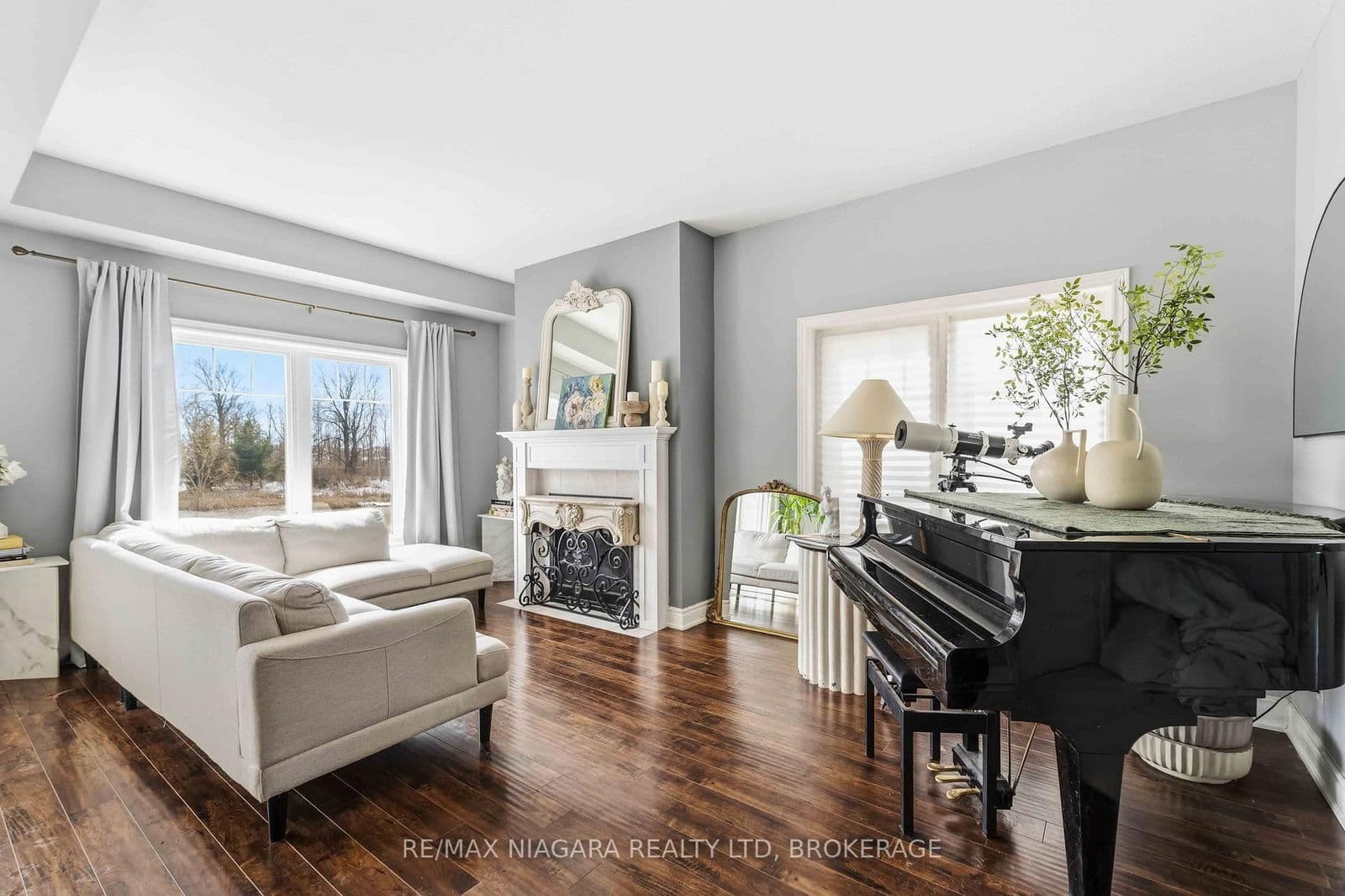 Condo Townhouse at 54 Severino Circle, West Lincoln, ON - Photo 5 - RE/MAX Garden City Realty