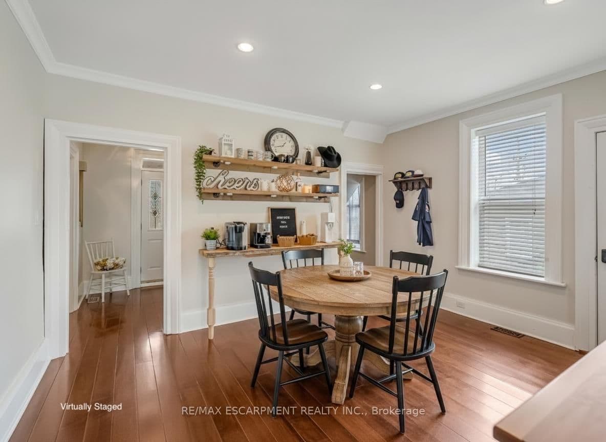 Detached at 303 Canborough Street, West Lincoln, ON - Photo 14 - RE/MAX Garden City Realty