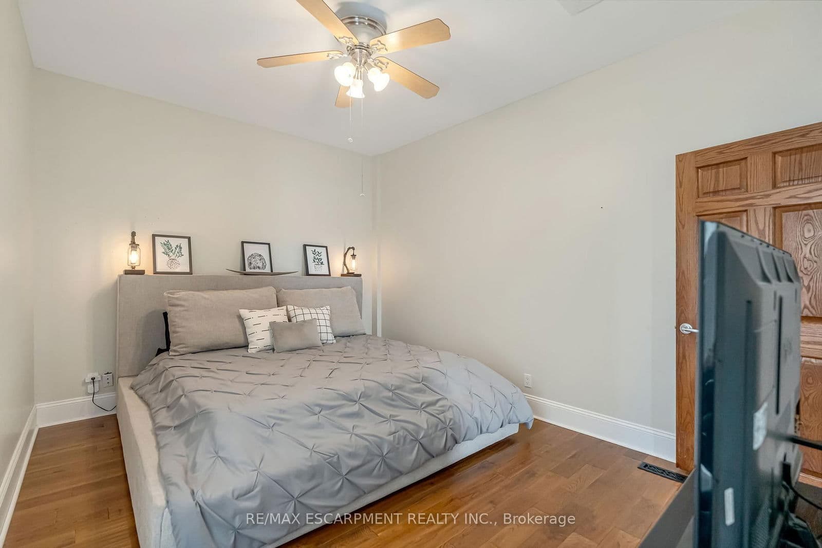 Detached at 303 Canborough Street, West Lincoln, ON - Photo 26 - RE/MAX Garden City Realty