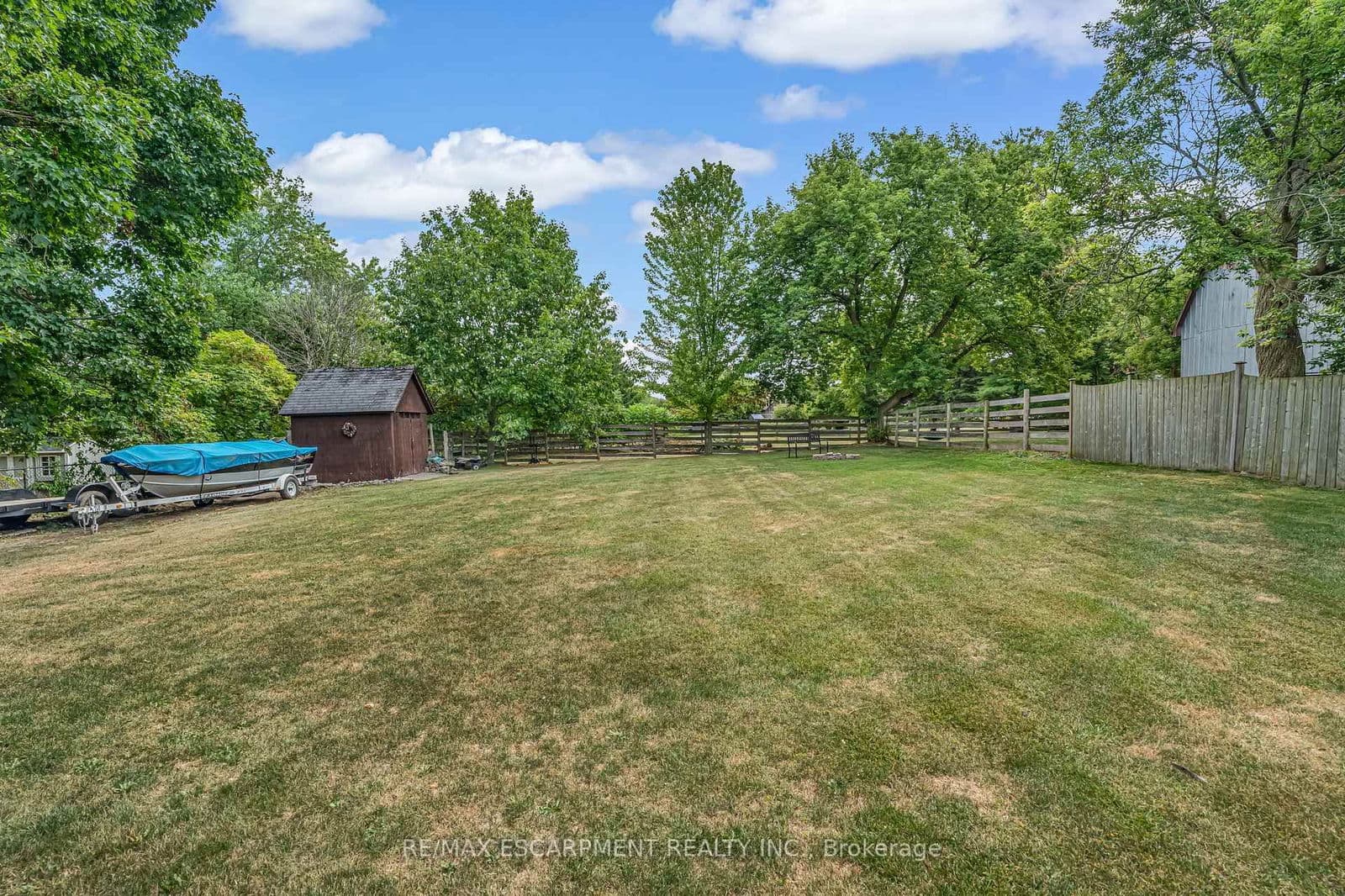 Detached at 303 Canborough Street, West Lincoln, ON - Photo 9 - RE/MAX Garden City Realty