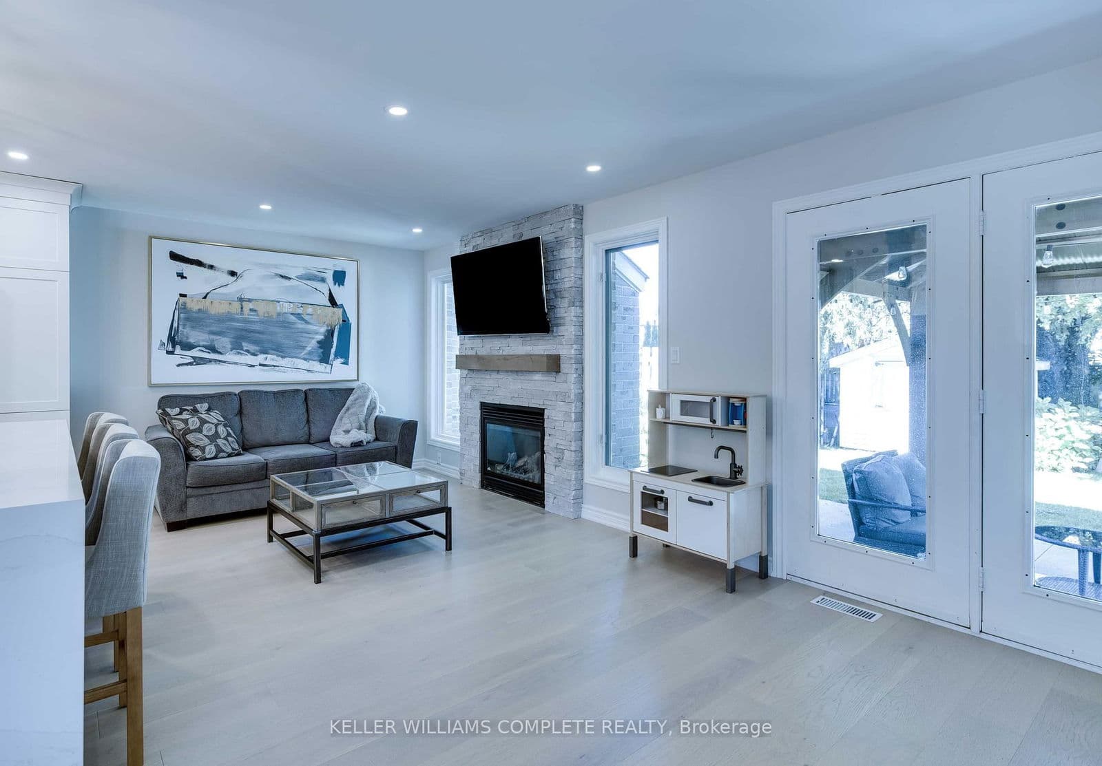 Semi-Detached at 5 Saddler Street, Pelham, ON - Photo 13 - RE/MAX Garden City Realty