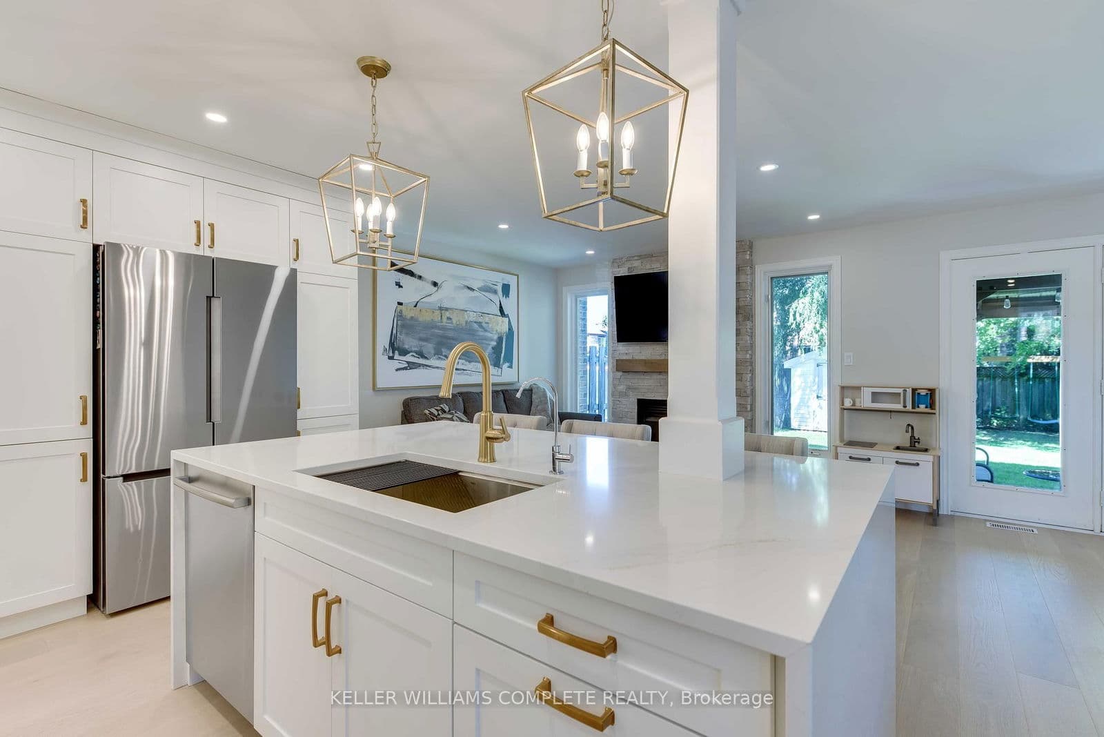 Semi-Detached at 5 Saddler Street, Pelham, ON - Photo 6 - RE/MAX Garden City Realty