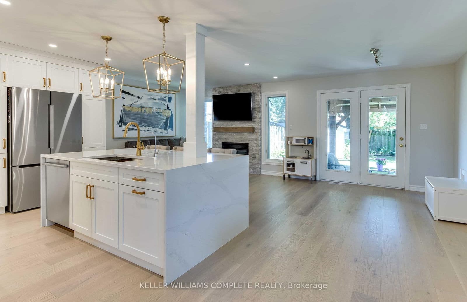 Semi-Detached at 5 Saddler Street, Pelham, ON - Photo 8 - RE/MAX Garden City Realty