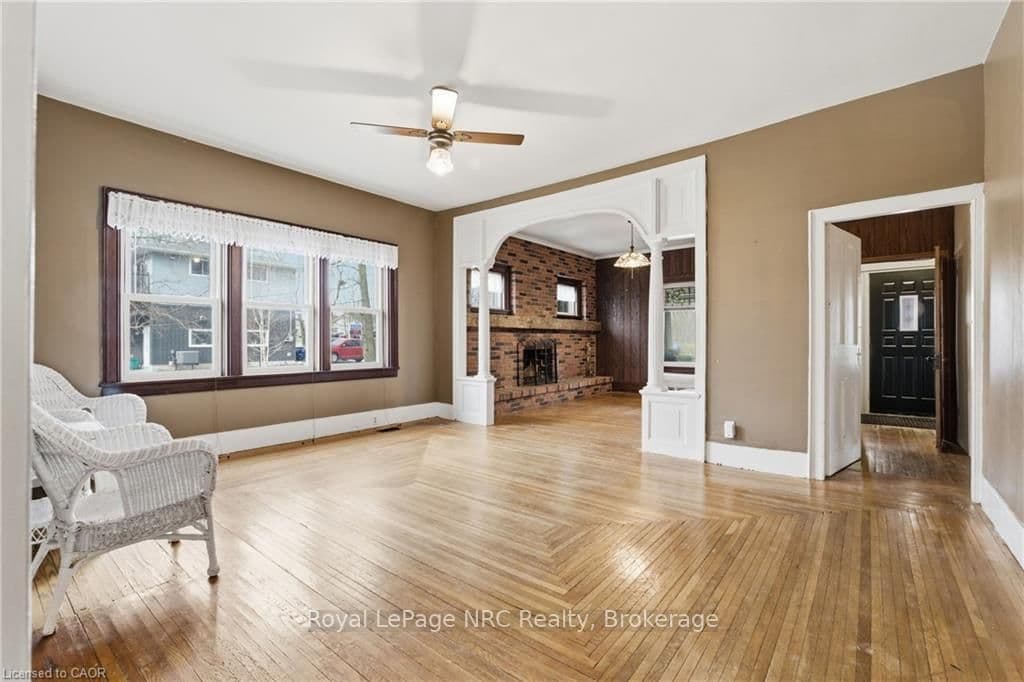 Detached at 211 Canborough Street, West Lincoln, ON - Photo 14 - RE/MAX Garden City Realty