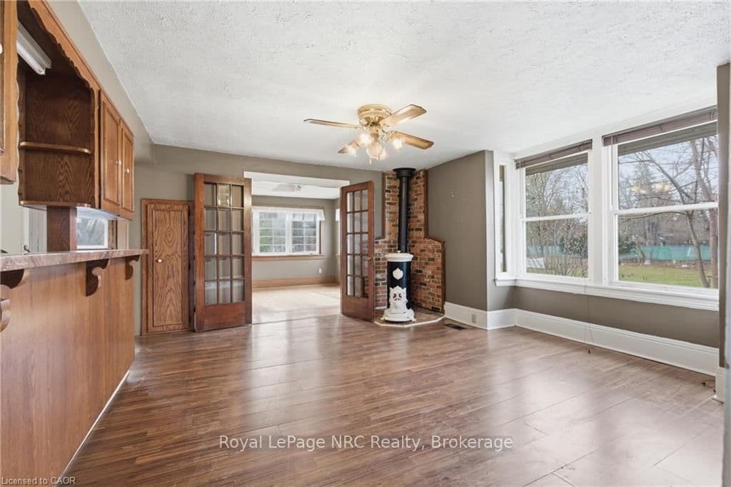 Detached at 211 Canborough Street, West Lincoln, ON - Photo 18 - RE/MAX Garden City Realty