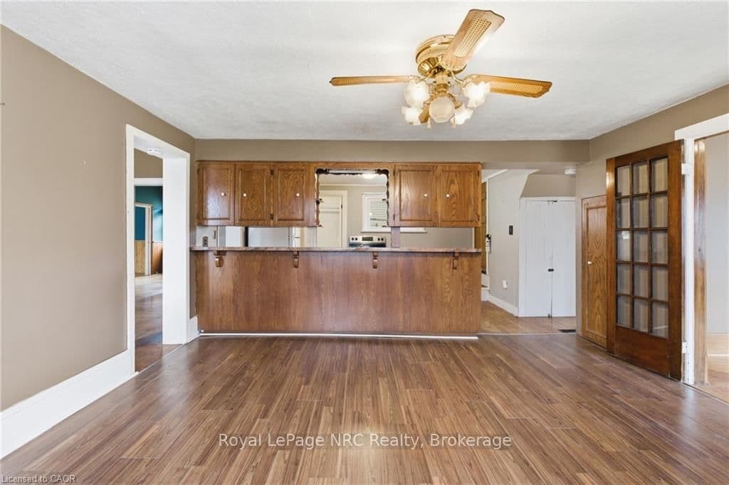 Detached at 211 Canborough Street, West Lincoln, ON - Photo 19 - RE/MAX Garden City Realty