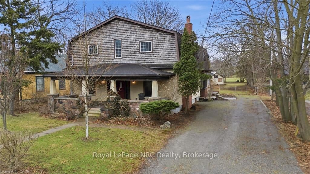 Detached at 211 Canborough Street, West Lincoln, ON - Photo 2 - RE/MAX Garden City Realty