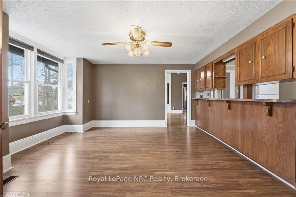 Detached at 211 Canborough Street, West Lincoln, ON - Photo 20 - RE/MAX Garden City Realty