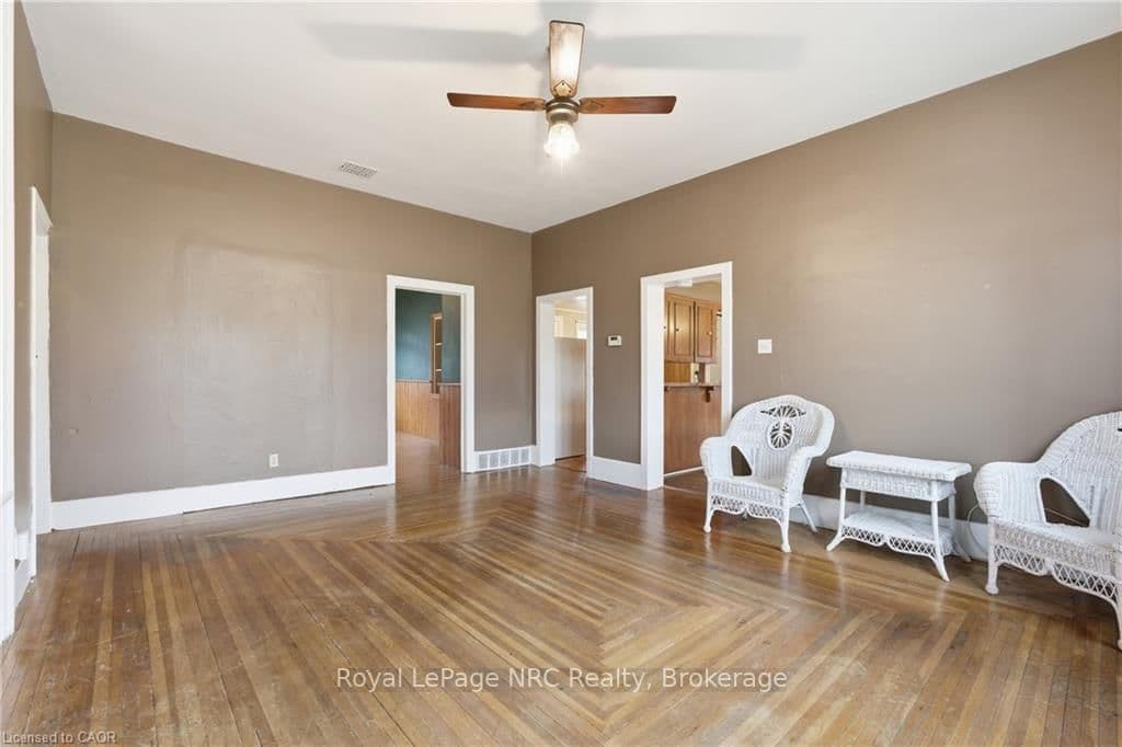 Detached at 211 Canborough Street, West Lincoln, ON - Photo 23 - RE/MAX Garden City Realty