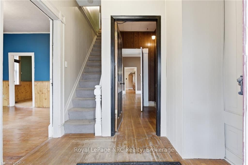 Detached at 211 Canborough Street, West Lincoln, ON - Photo 24 - RE/MAX Garden City Realty