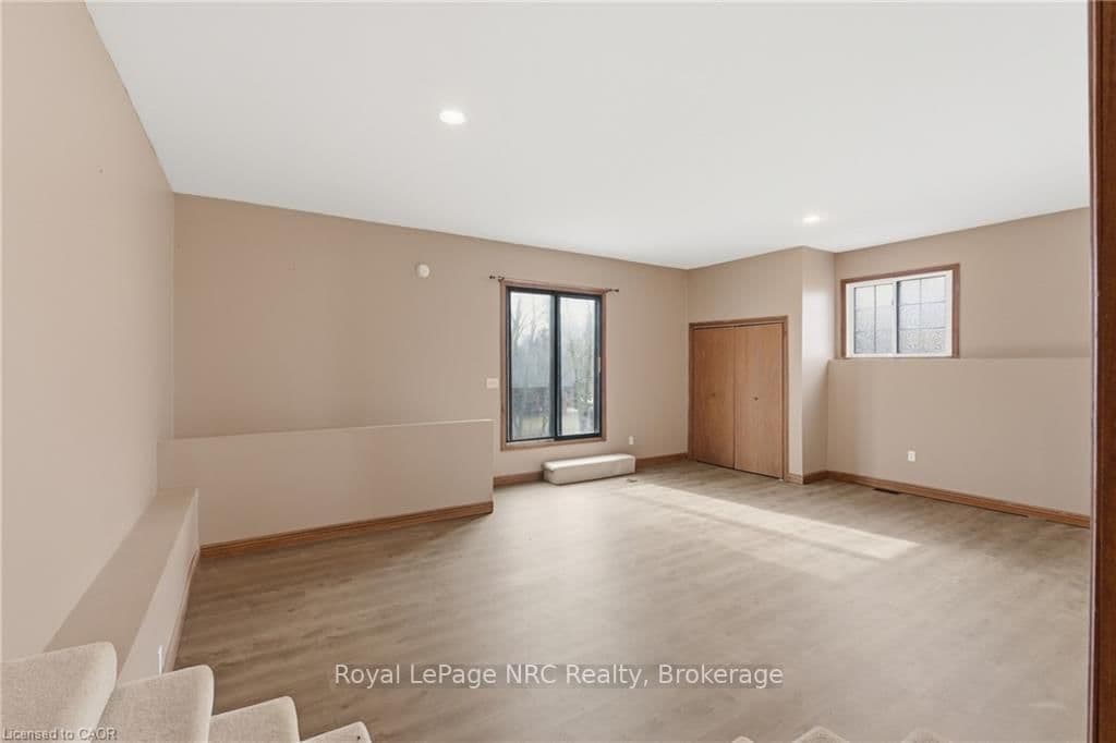 Detached at 211 Canborough Street, West Lincoln, ON - Photo 37 - RE/MAX Garden City Realty